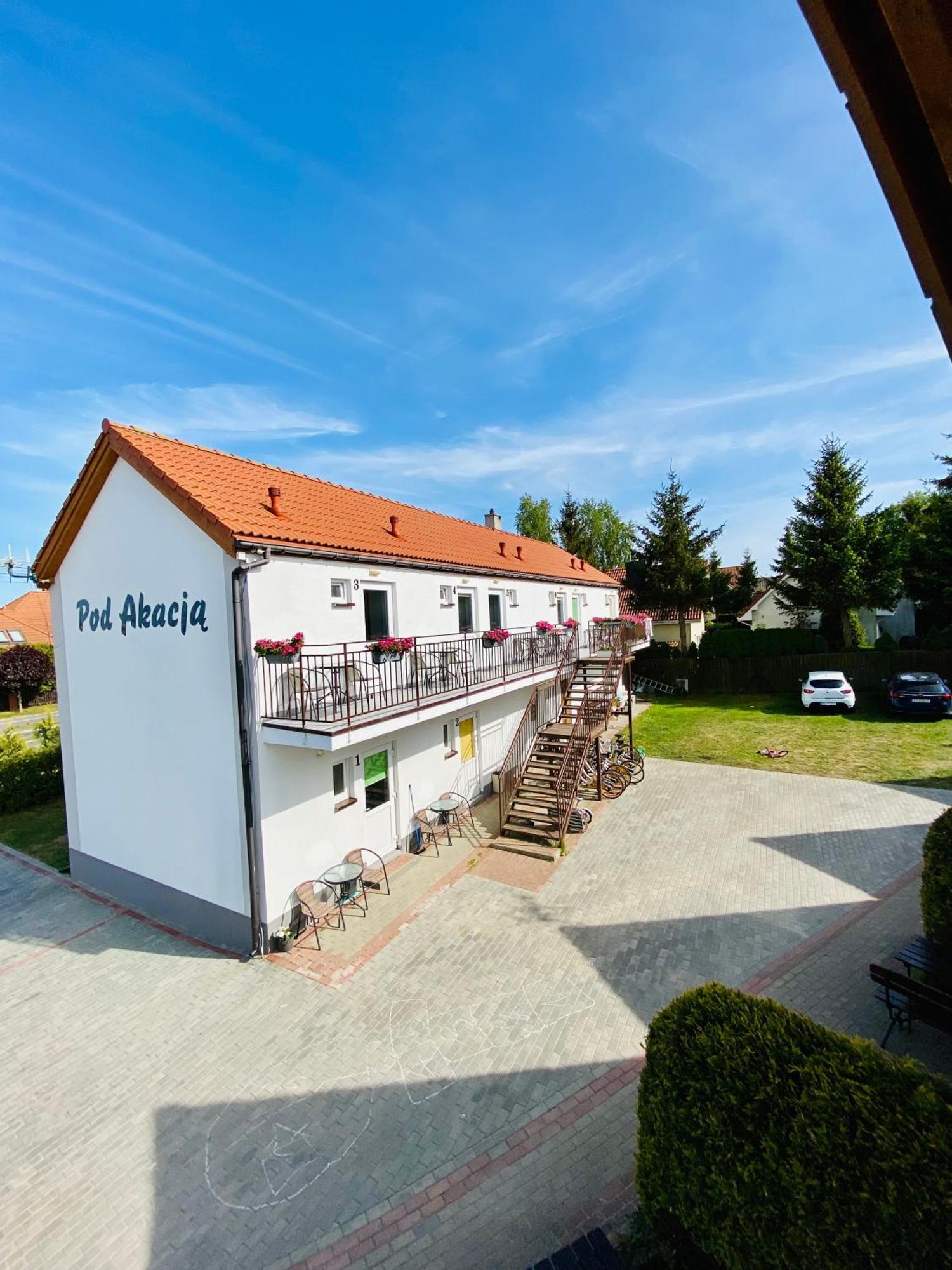 Pod Akacja *